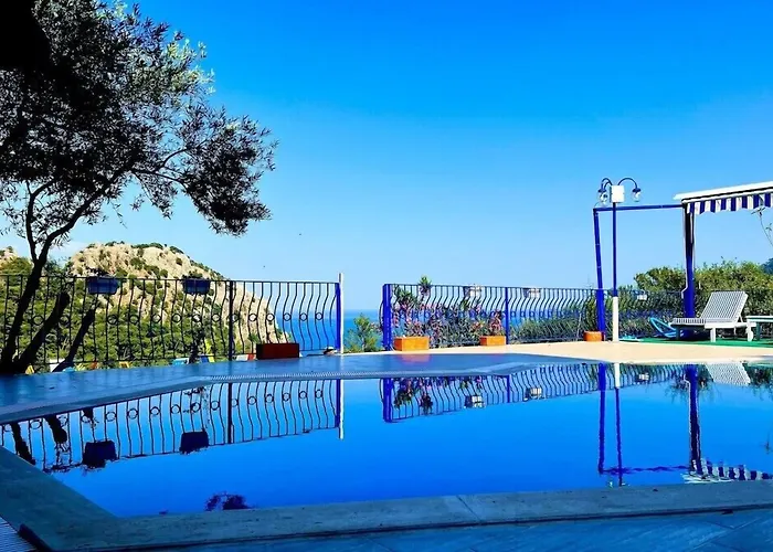 Lavanta Butik מלון דירות טורונץ'