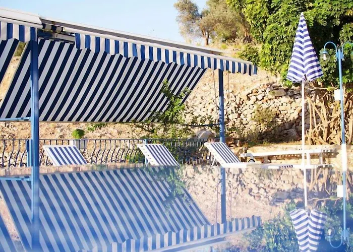מלון דירות Lavanta Butik 4*